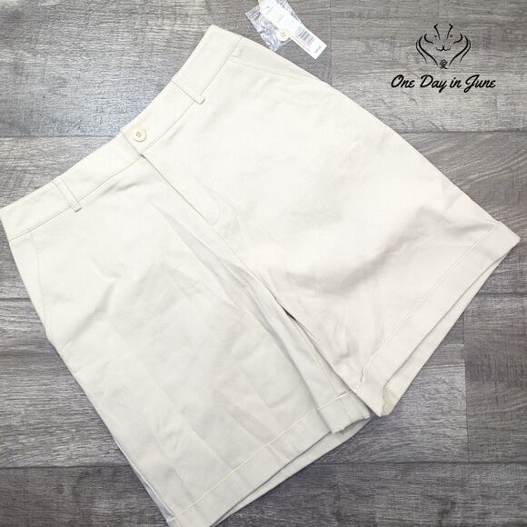 Croft & Barrow Flat Front Shorts Size 8 - Picture 1 of 7